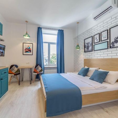 Apartments On Velyka Vasylkivska 47 Kijów Zewnętrze zdjęcie